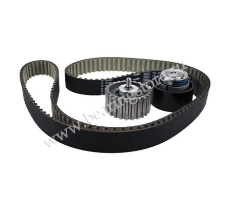 VKMA 02390 комплект ремня с роликом SKF
